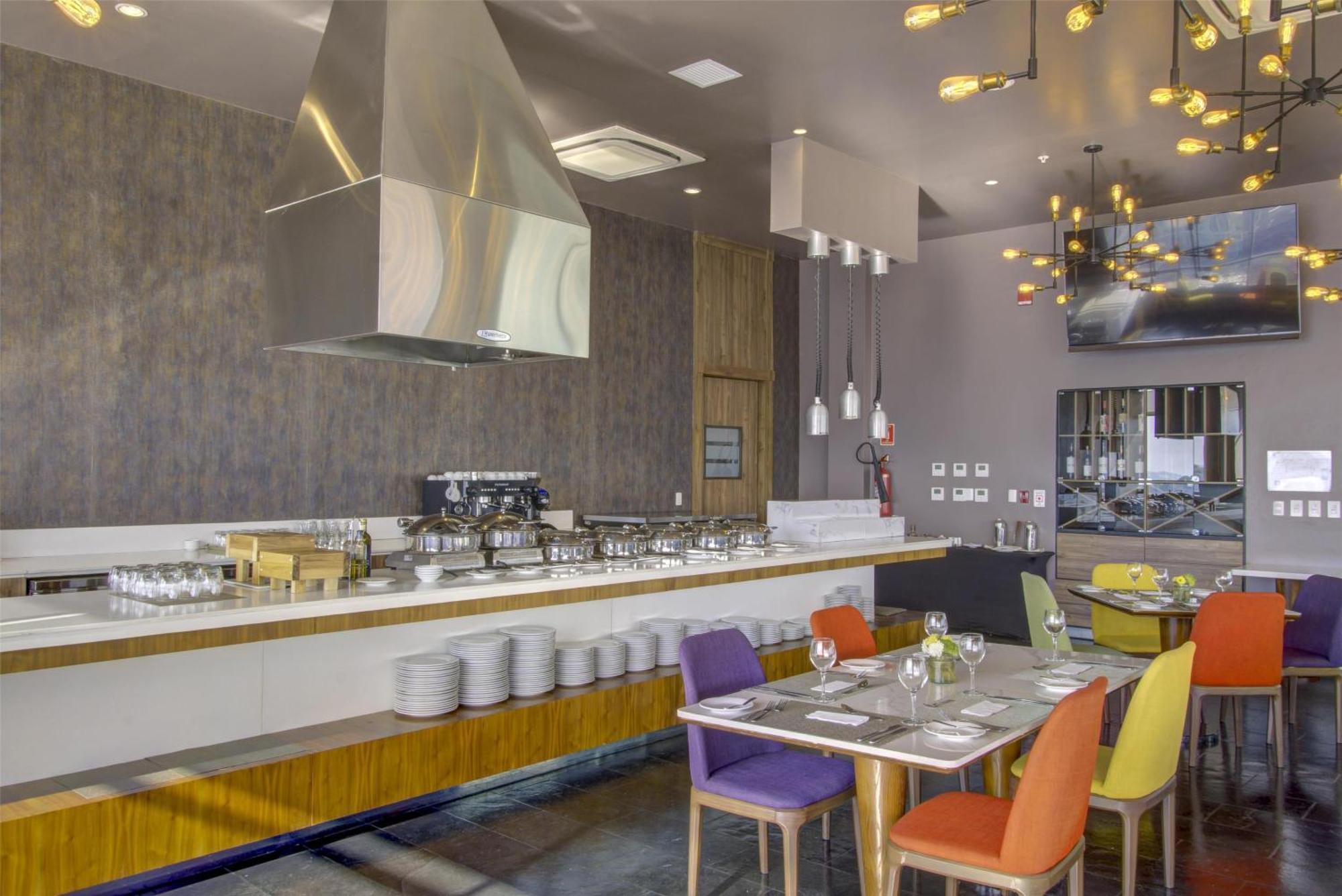 فندق Doubletree By Hilton جواياكيل المظهر الخارجي الصورة