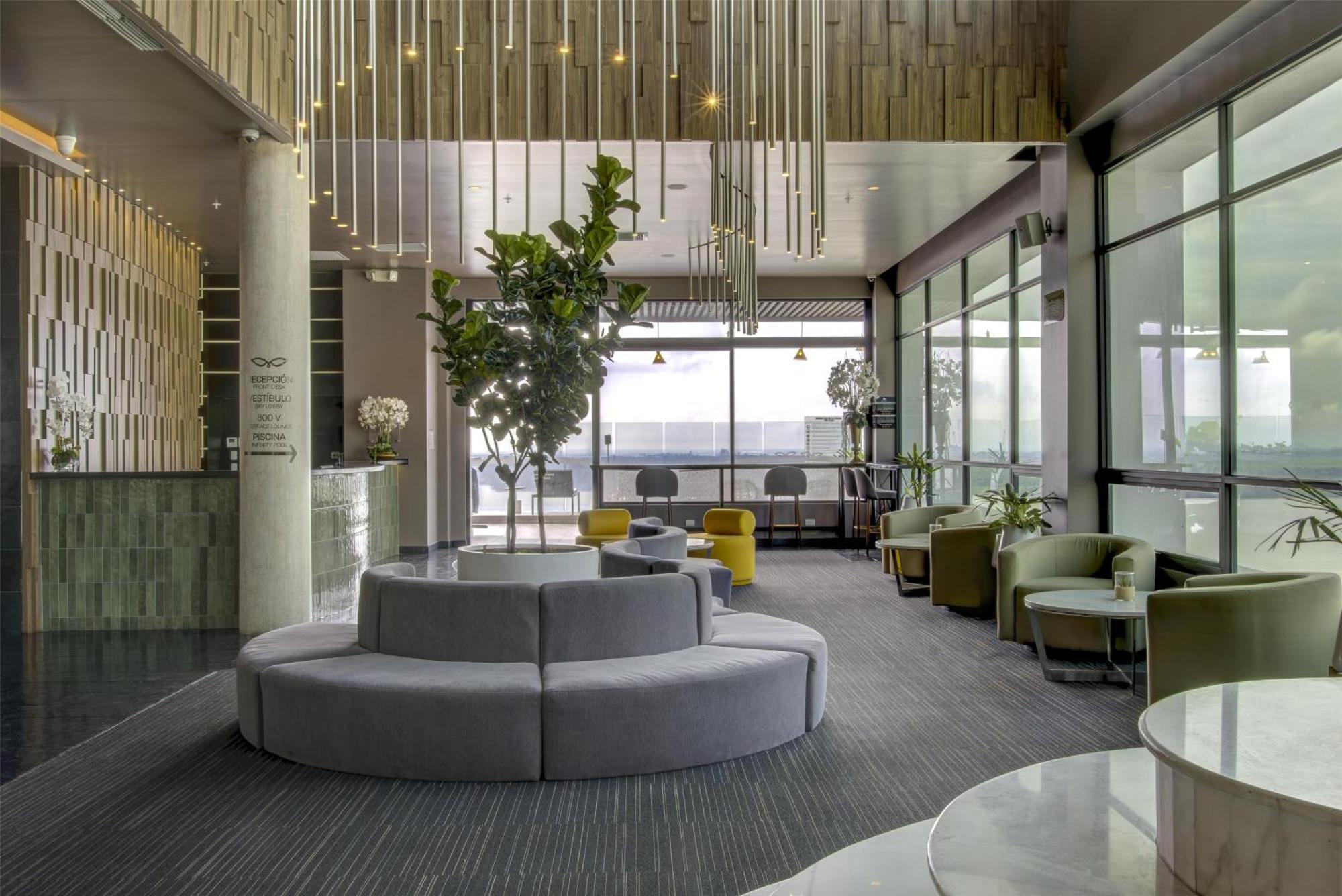فندق Doubletree By Hilton جواياكيل المظهر الخارجي الصورة