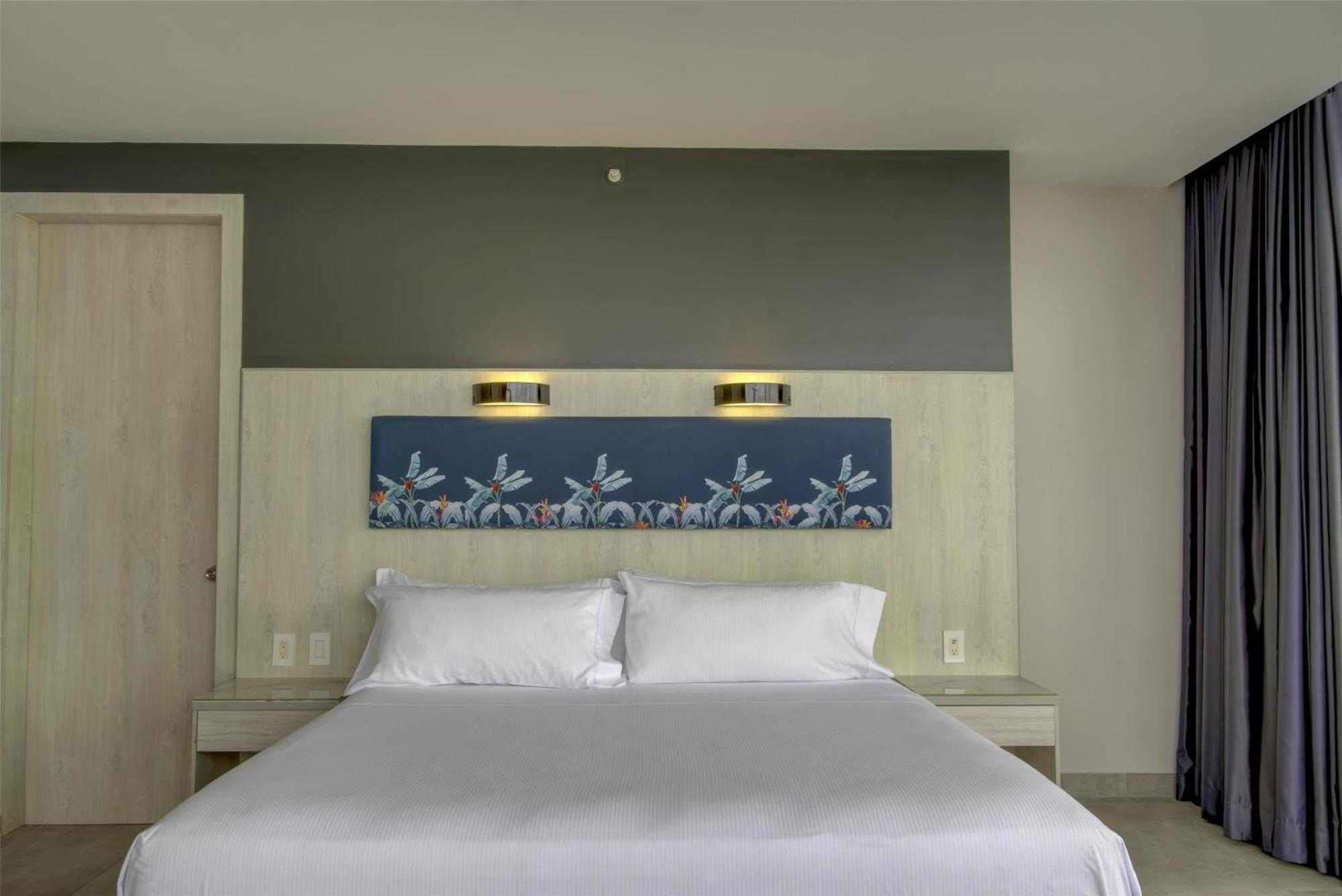 فندق Doubletree By Hilton جواياكيل المظهر الخارجي الصورة