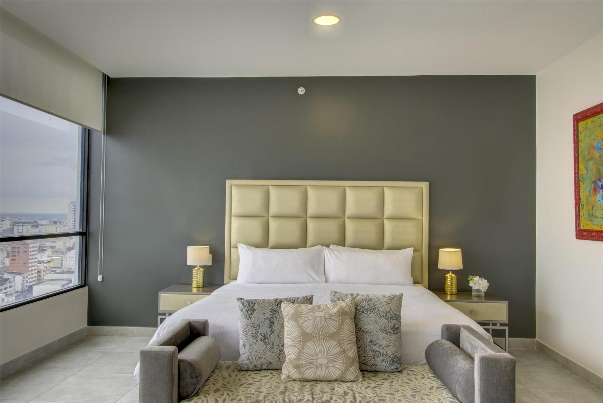 فندق Doubletree By Hilton جواياكيل المظهر الخارجي الصورة